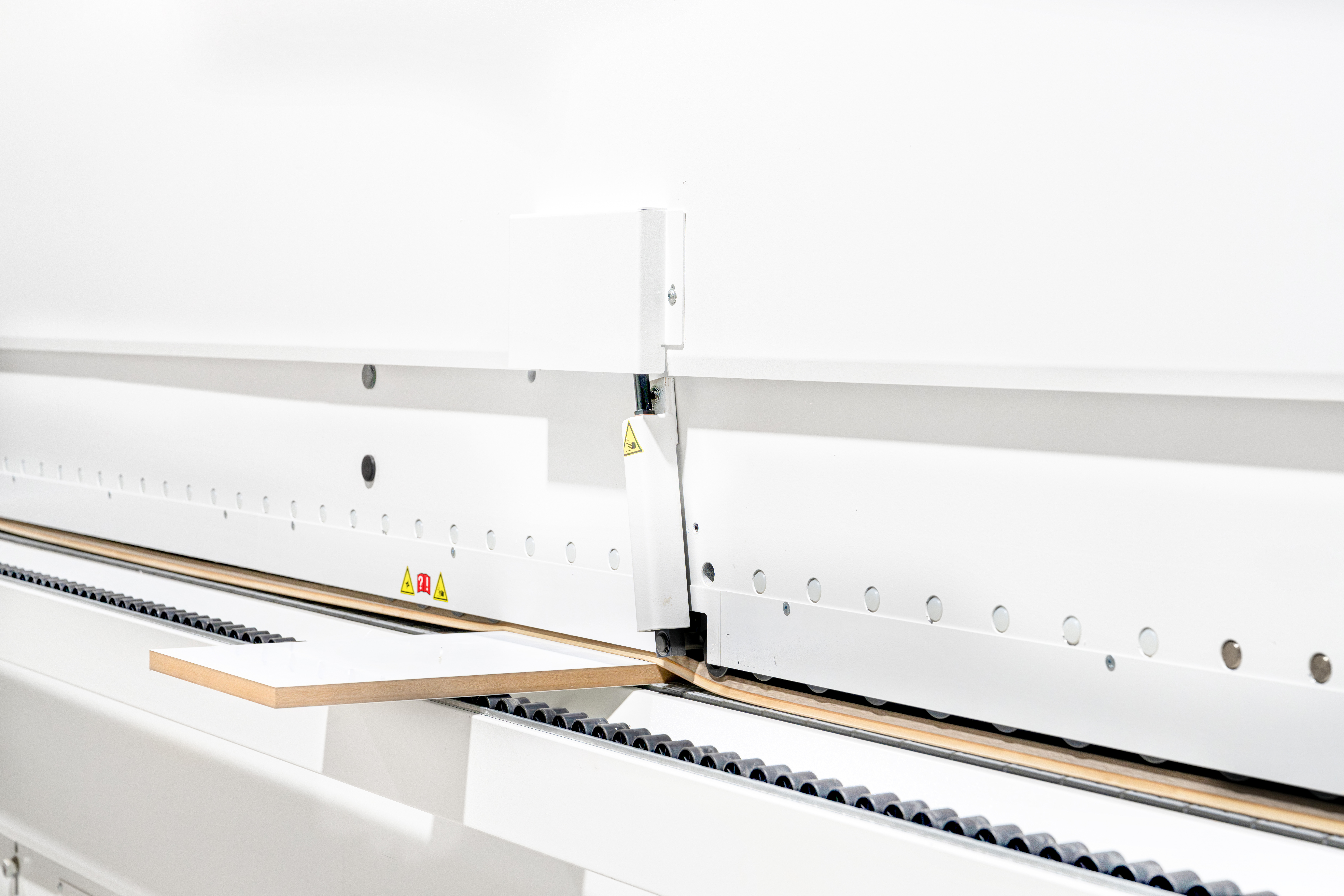 GoldenHome precision cutting